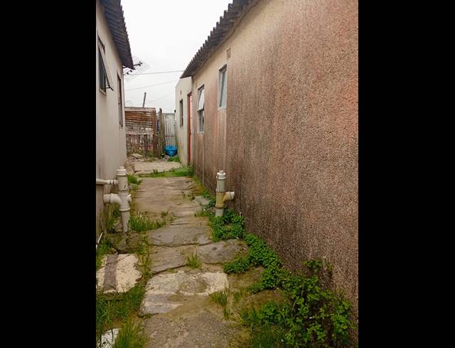 1 BEDROOM FREEHOLD FOR SALE IN MXOLISI PHETANI